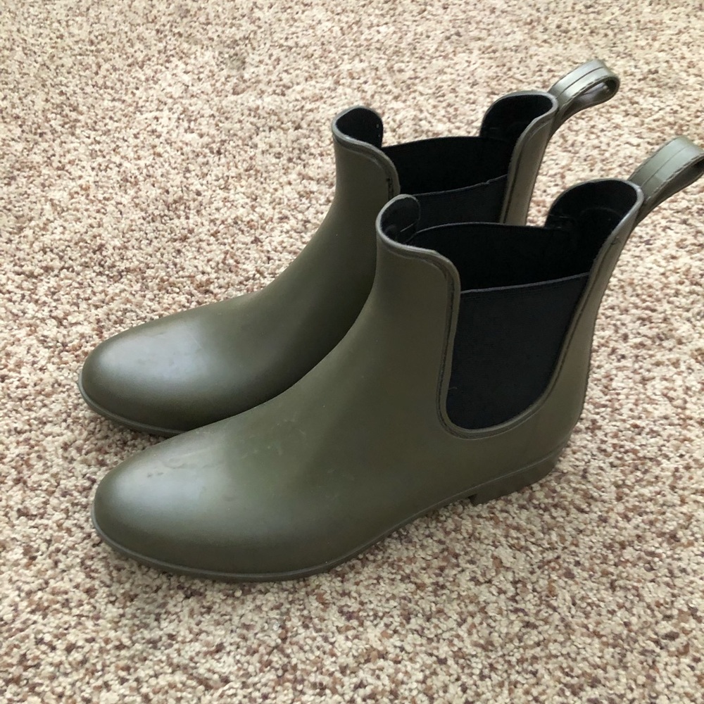 Olive Green Chelsea Boots